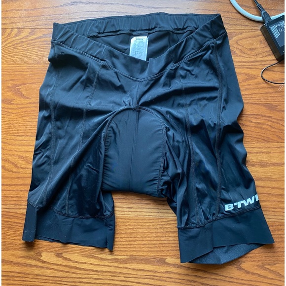 Men’s Btwin Biking Shorts Sz XL Black Padded - Picture 1 of 5